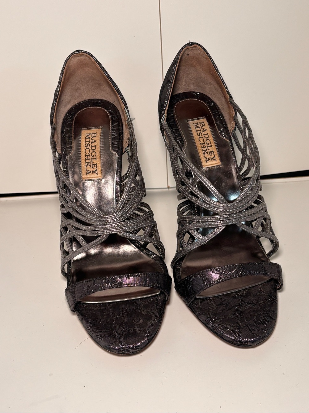 Badgley Mischka Metallic Strappy Dress Size 7 Leather Sole Evening Heels